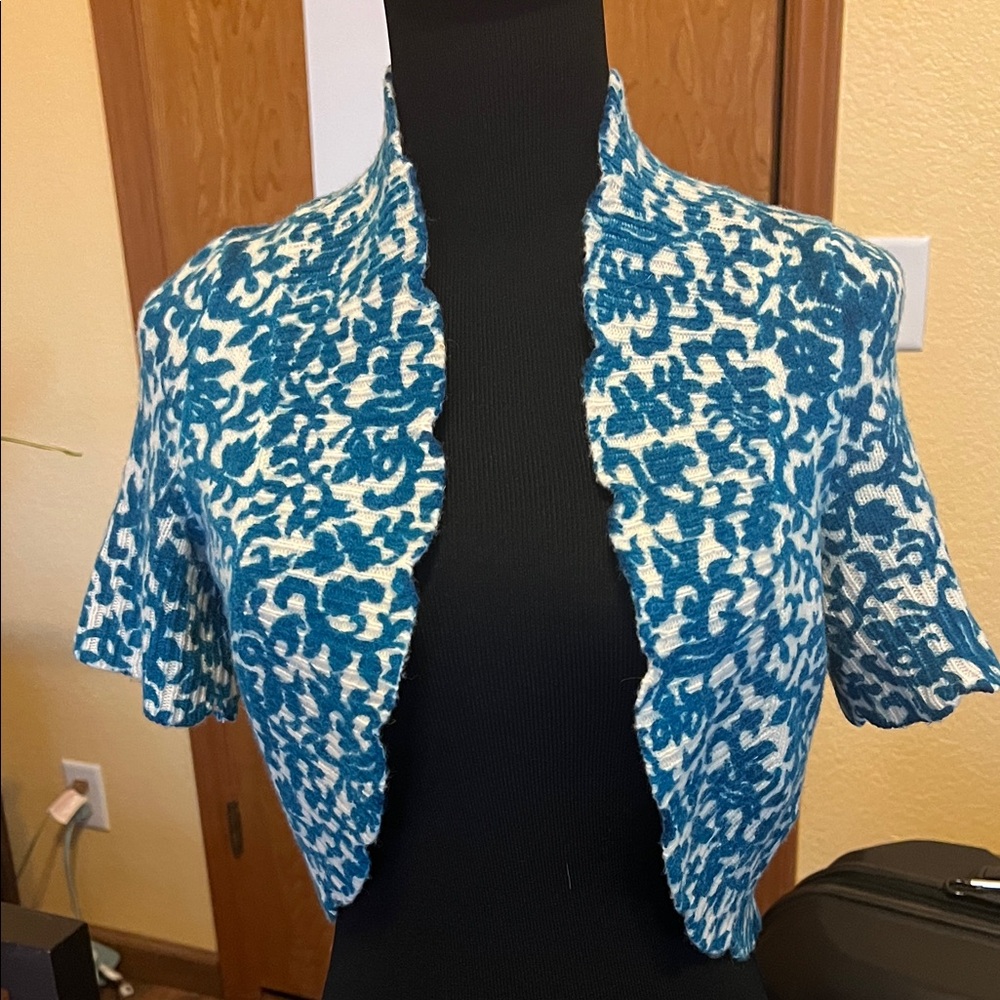 Chic Blue and White Cropped Jacket